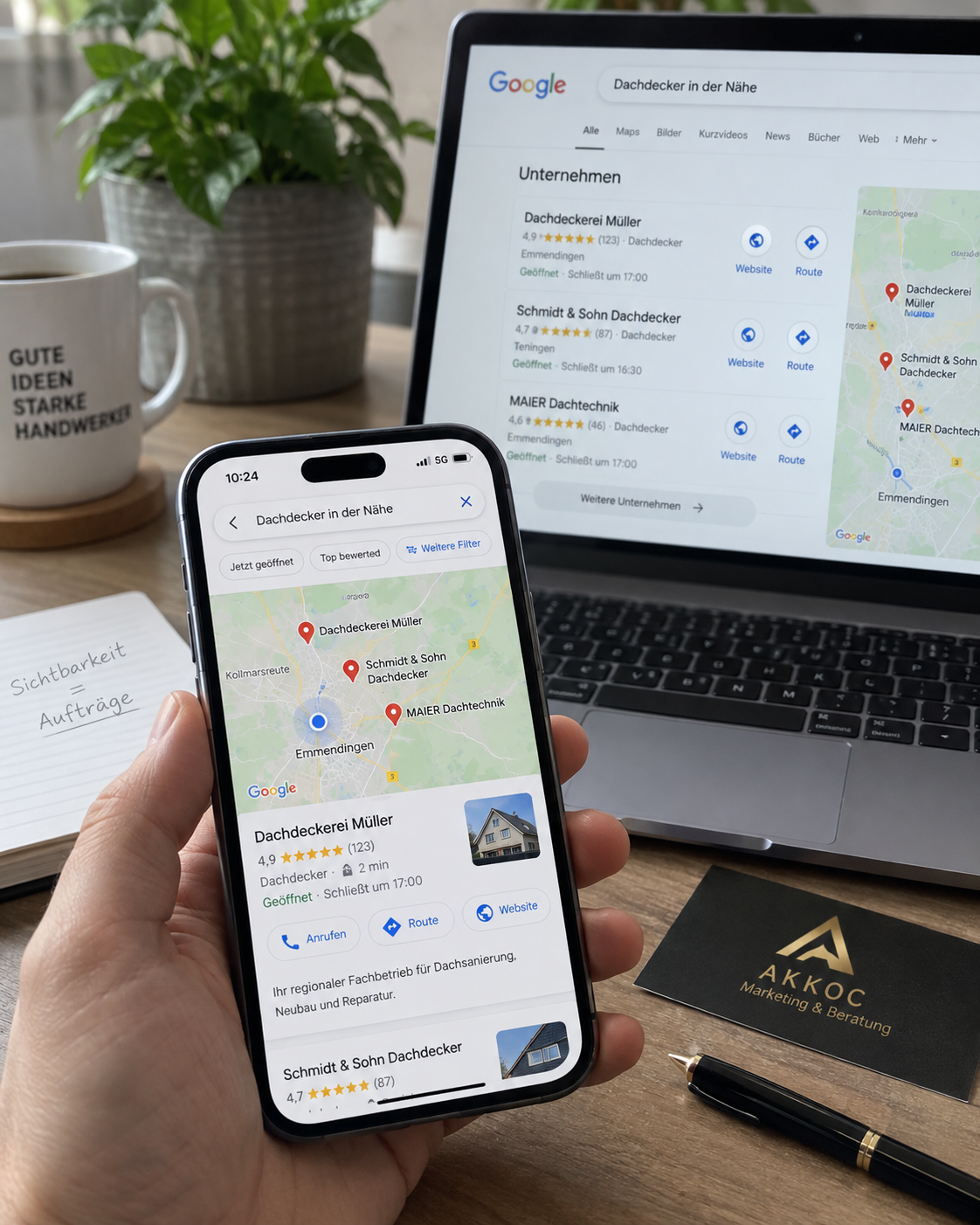 Lokale Suche nach einem Dachdecker in Google Maps auf Smartphone und Laptop